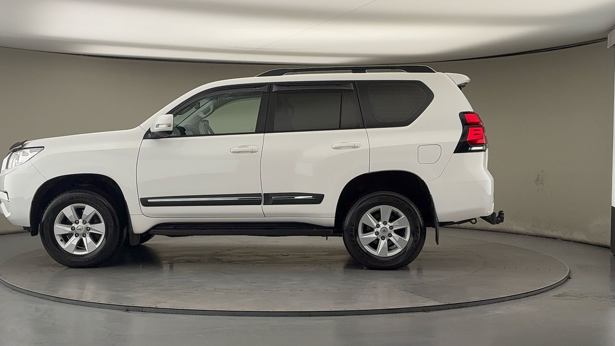 Used Toyota Land Cruiser 2022 for sale - 77521793: Photo 28