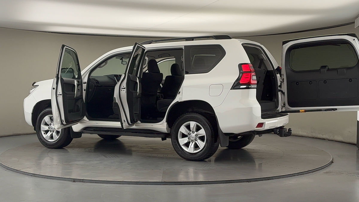 Used Toyota Land Cruiser 2022 for sale - 77521793: Photo 46