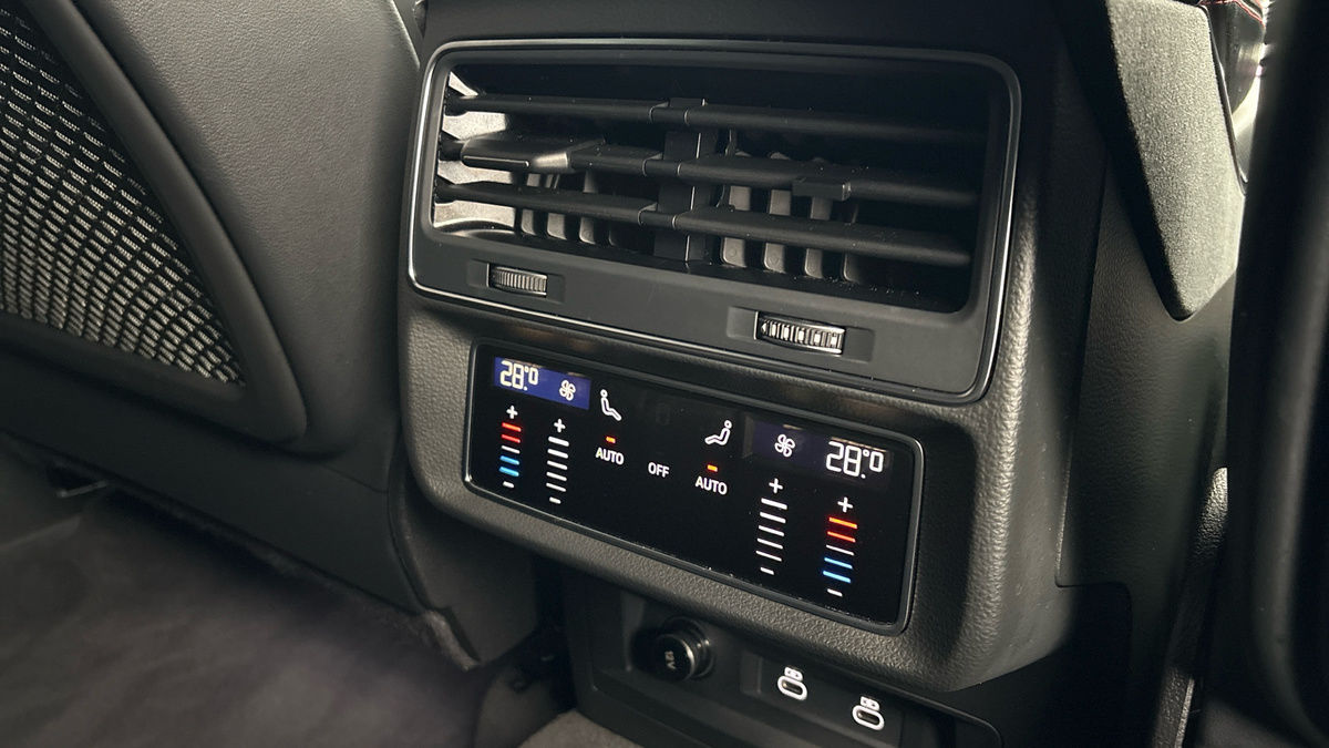 Used Audi RS Q8 2023 for sale - 77277056: Photo 27