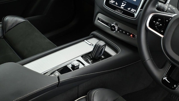 Used Volvo XC90 2022 for sale - 74785127: Photo 2