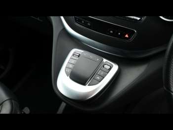 Used Mercedes-Benz V-Class 2023 for sale - 74530025: Photo
