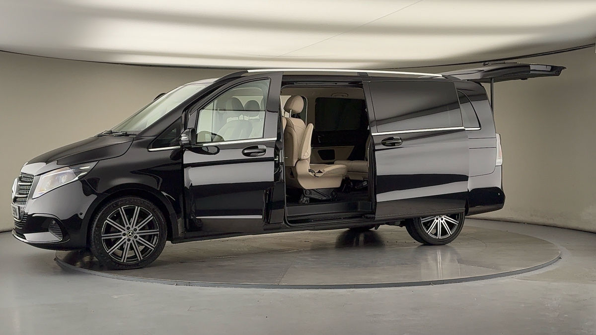 Used Mercedes-Benz V-Class 2025 for sale - 78111605: Photo 50