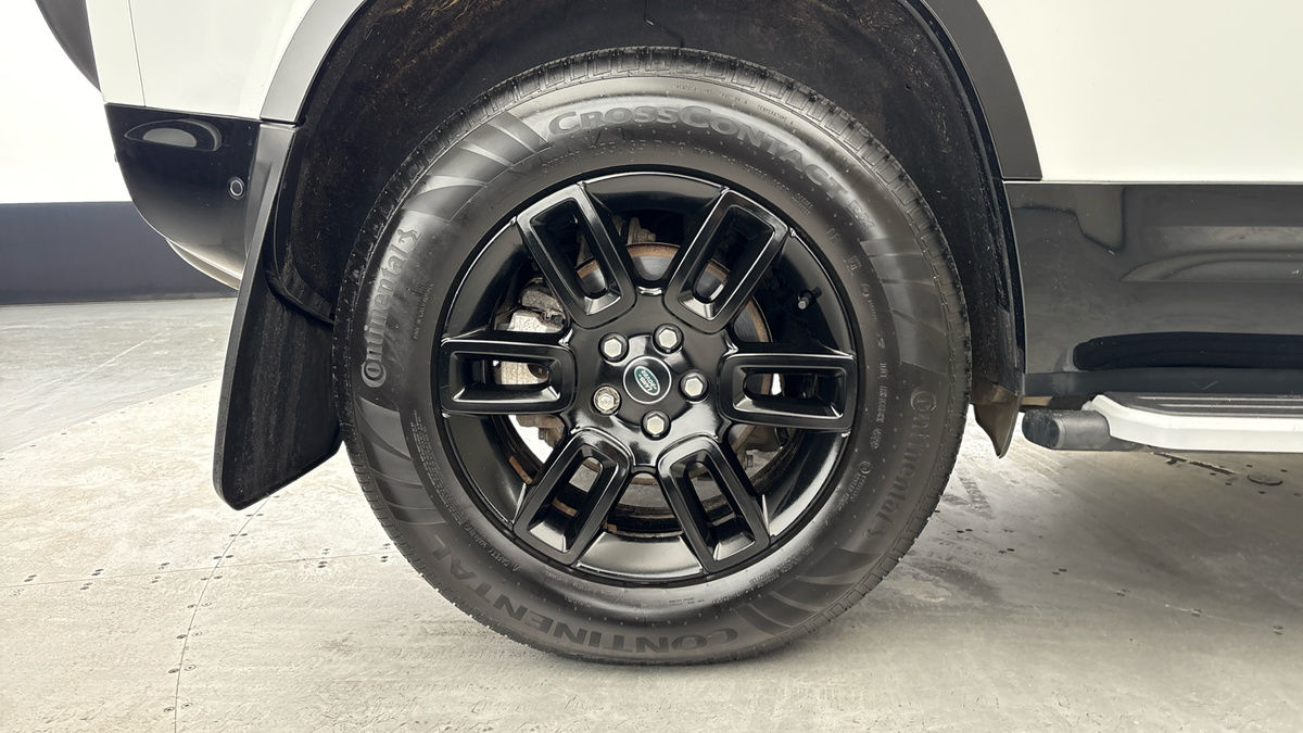 Used Land Rover Defender 110 2024 for sale - 77395046: Photo 10