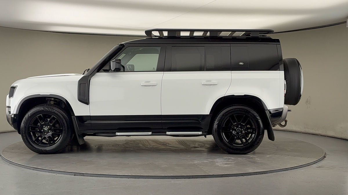 Used Land Rover Defender 110 2024 for sale - 77395046: Photo 15