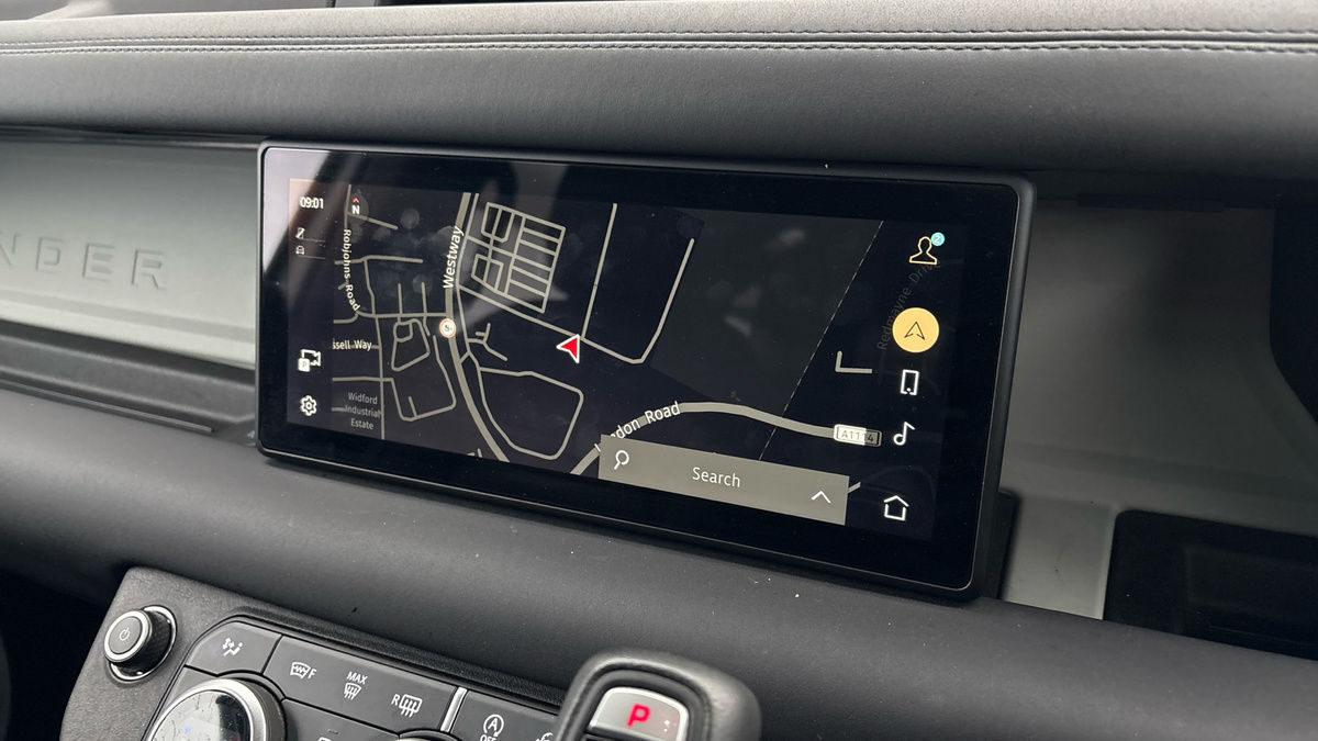 Used Land Rover Defender 110 2024 for sale - 77395046: Photo 17