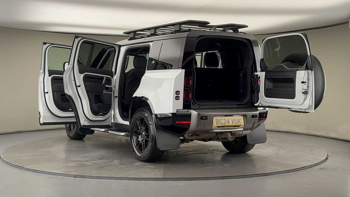 Used Land Rover Defender 110 2024 for sale - 77395046: Photo 23