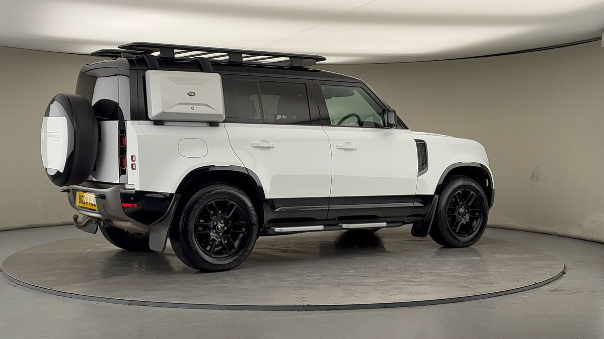 Used Land Rover Defender 110 2024 for sale - 77395046: Photo 39