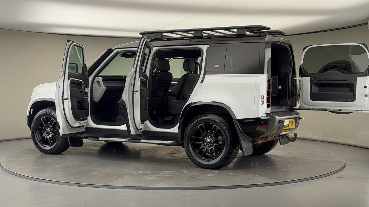 Used Land Rover Defender 110 2024 for sale - 77395046: Photo 46