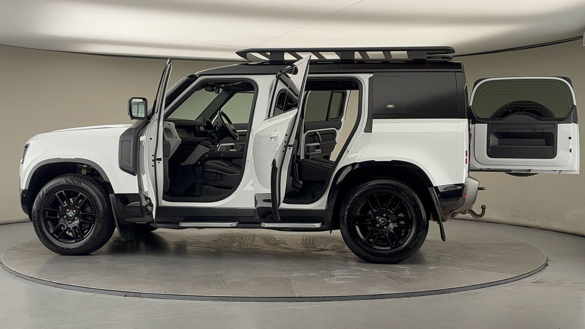 Used Land Rover Defender 110 2024 for sale - 77395046: Photo 47