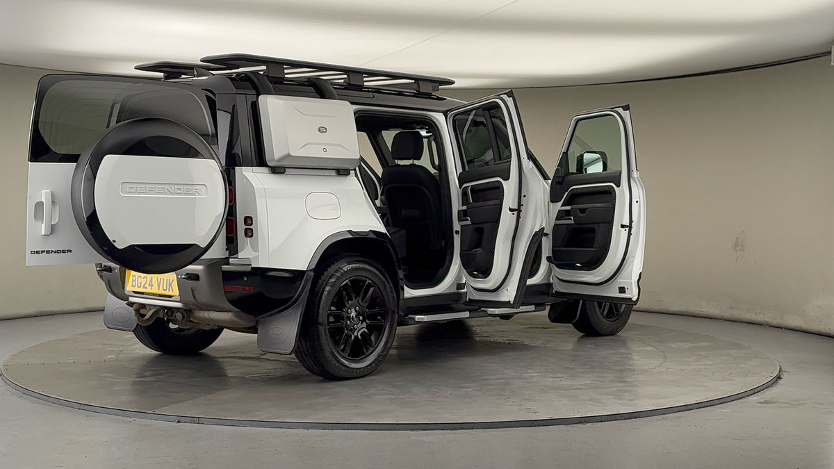 Used Land Rover Defender 110 2024 for sale - 77395046: Photo 59