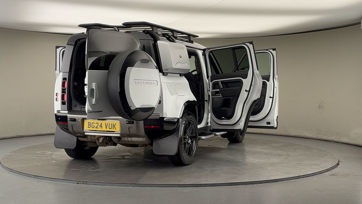 Used Land Rover Defender 110 2024 for sale - 77395046: Photo 60