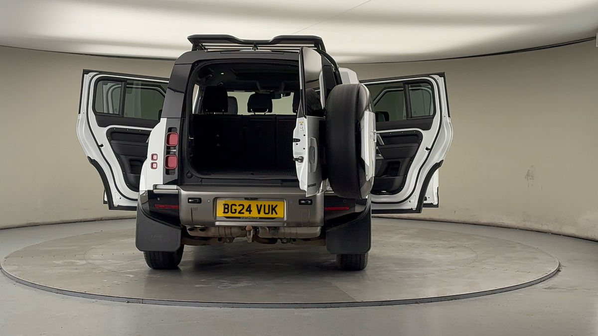 Used Land Rover Defender 110 2024 for sale - 77395046: Photo 61