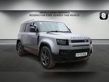 Used Land Rover Defender 110 2022 for sale - 78182403: Photo