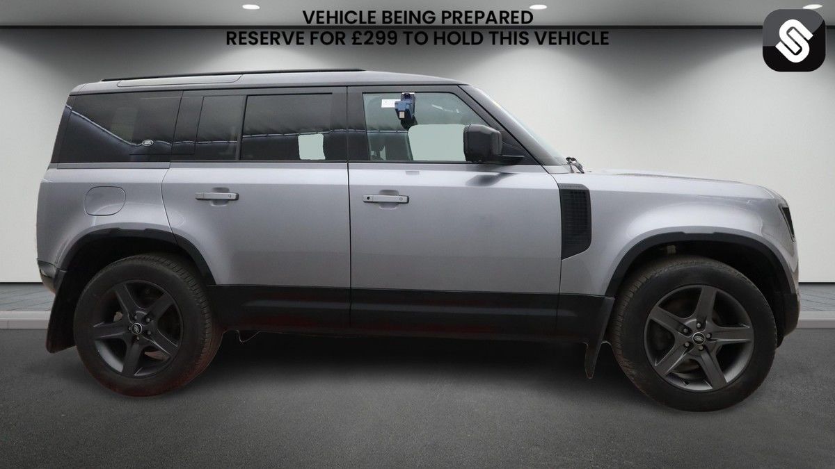 Used Land Rover Defender 2023 for sale - 78182403: Photo 5