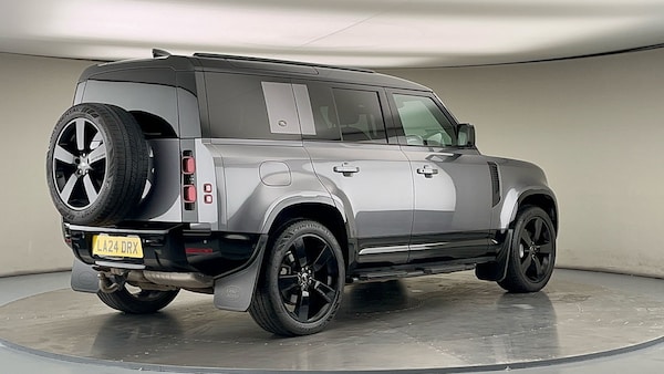 Used Land Rover Defender 110 2024 for sale - 75833395: Photo 21