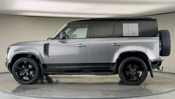 Used Land Rover Defender 110 2024 for sale - 75833395: Photo 28