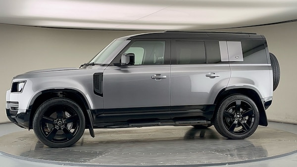 Used Land Rover Defender 110 2024 for sale - 75833395: Photo 29