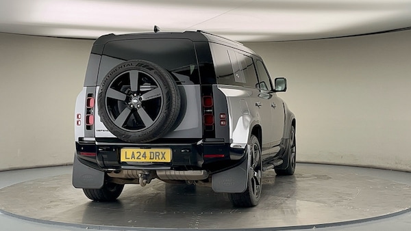 Used Land Rover Defender 110 2024 for sale - 75833395: Photo 41