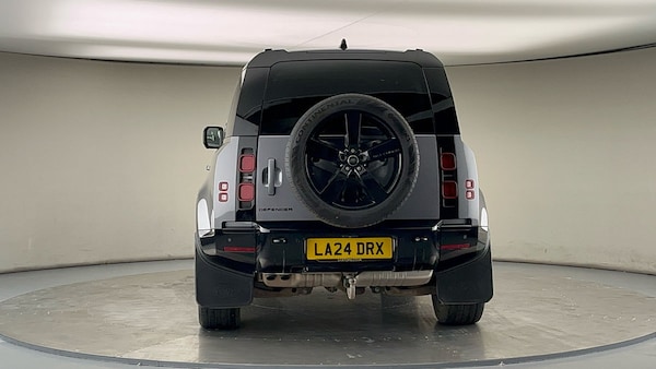 Used Land Rover Defender 110 2024 for sale - 75833395: Photo 42