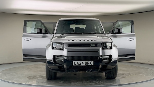 Used Land Rover Defender 110 2024 for sale - 75833395: Photo 52