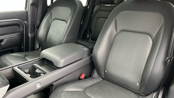 Used Land Rover Defender 110 2024 for sale - 75833395: Photo 7