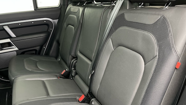 Used Land Rover Defender 110 2024 for sale - 75833395: Photo 8