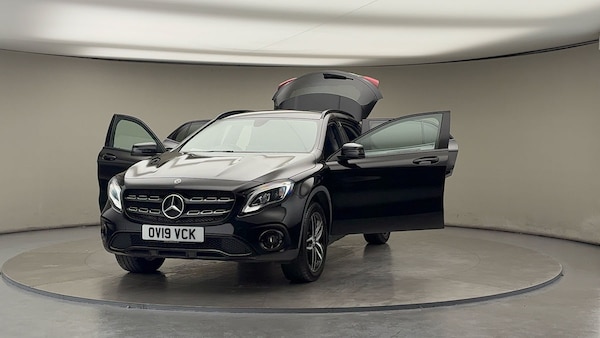 Used Mercedes-Benz GLA 2019 for sale - 76185931: Photo 50