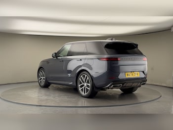 Used Land Rover Range Rover Sport 2024 for sale - 77154142: Photo