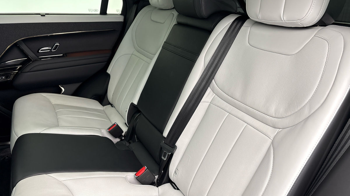 Used Land Rover Range Rover Sport 2024 for sale - 77154142: Photo 8