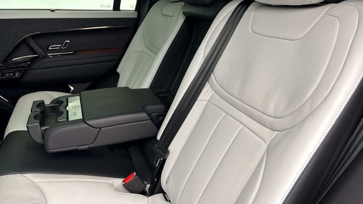 Used Land Rover Range Rover Sport 2024 for sale - 77154142: Photo 9