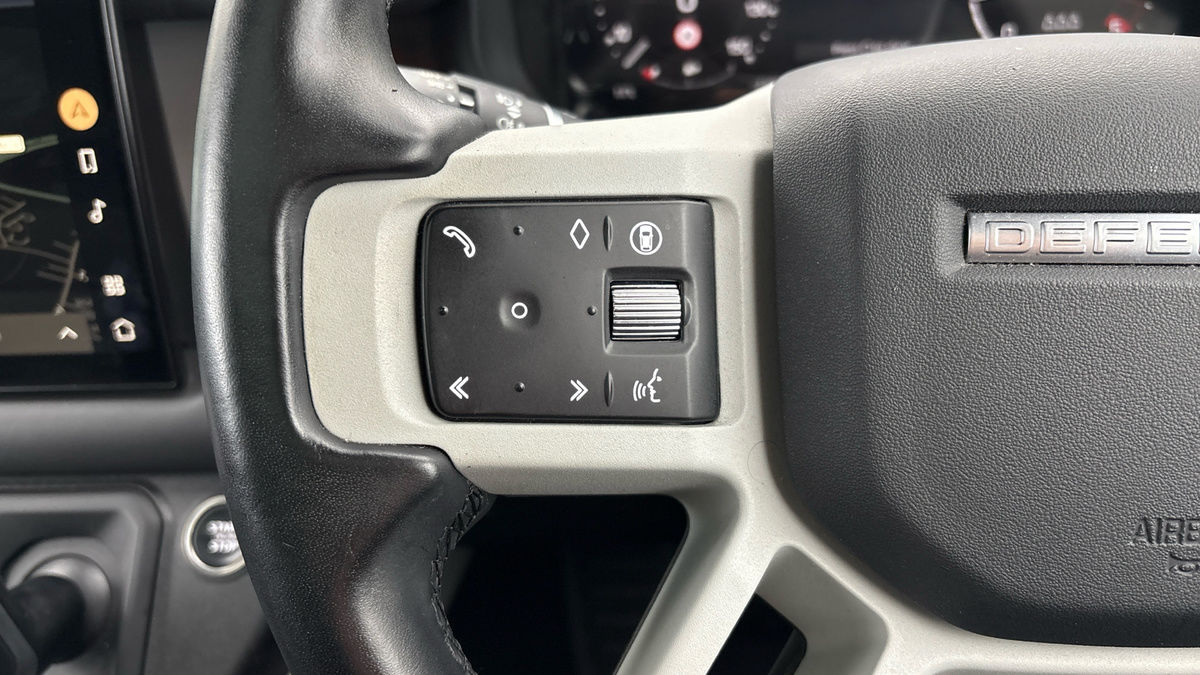 Used Land Rover Defender 2024 for sale - 77937576: Photo 13