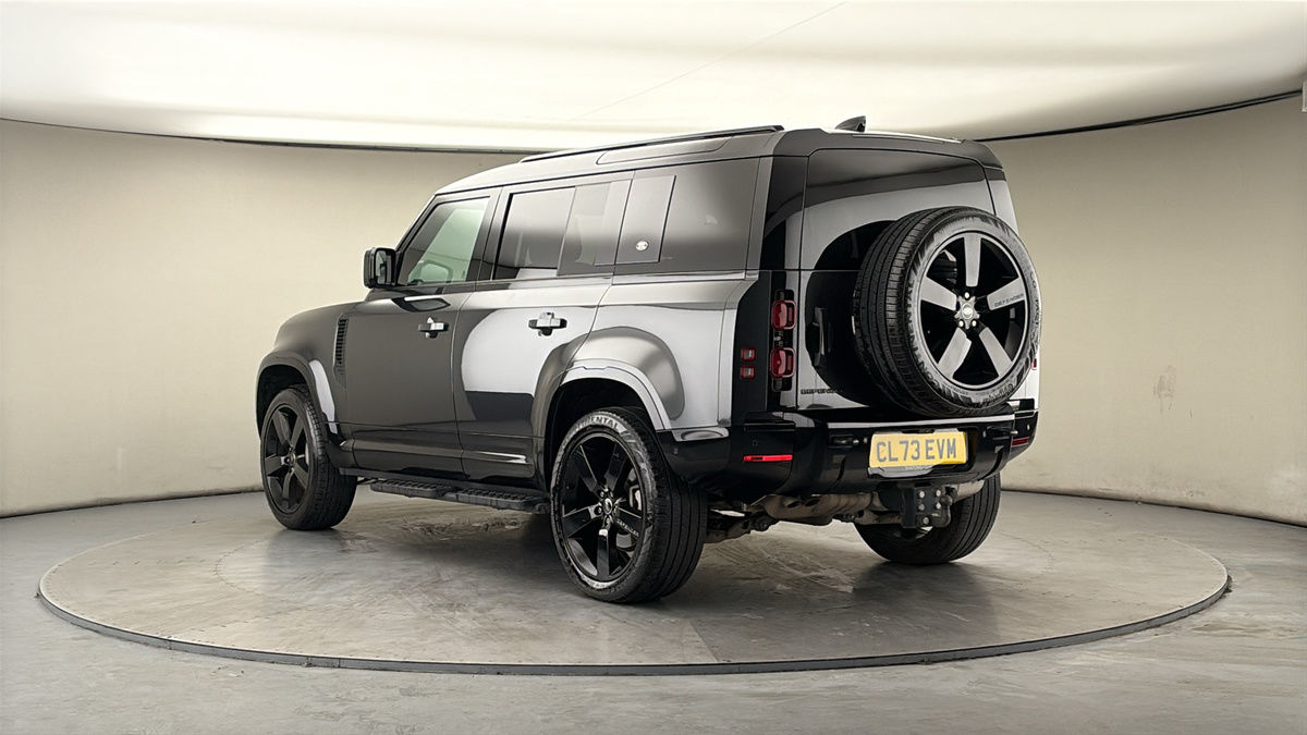 Used Land Rover Defender 2024 for sale - 77937576: Photo 2