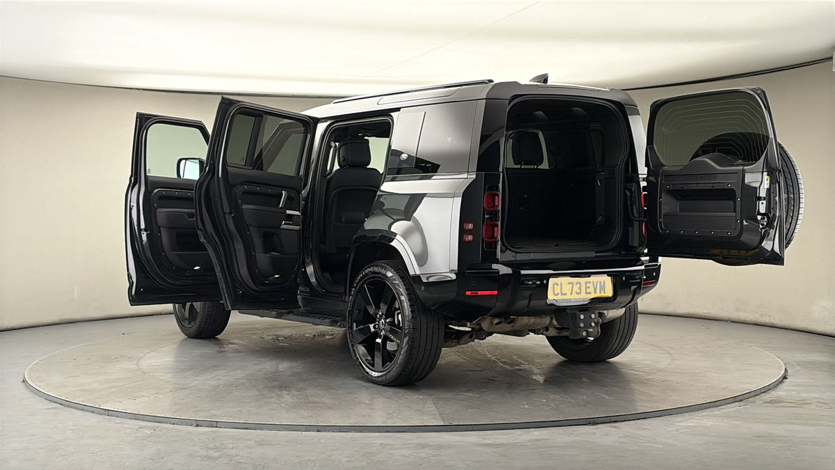 Used Land Rover Defender 2024 for sale - 77937576: Photo 23