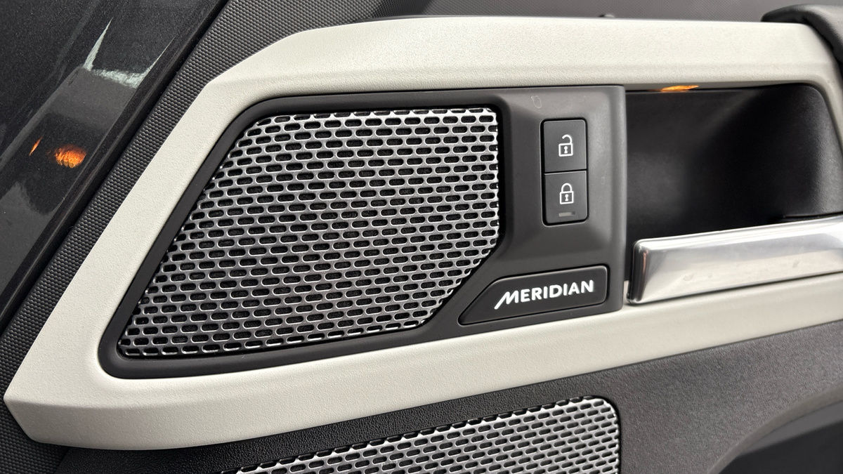 Used Land Rover Defender 2024 for sale - 77937576: Photo 25