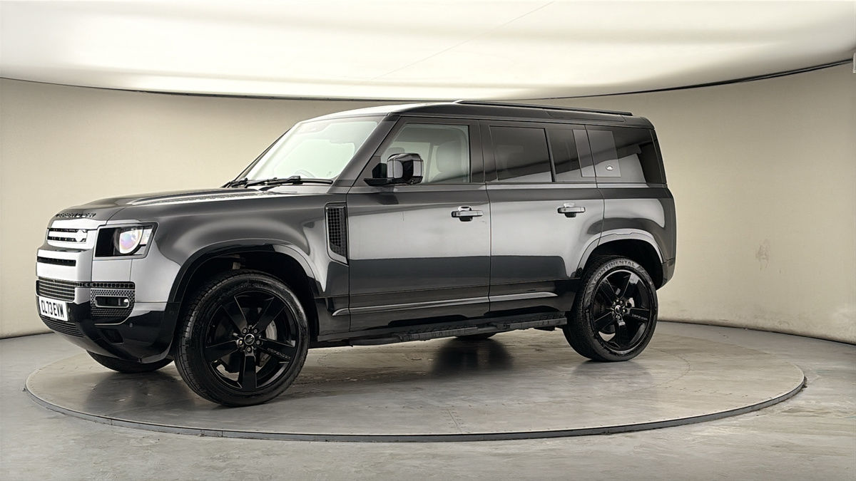 Used Land Rover Defender 2024 for sale - 77937576: Photo 30