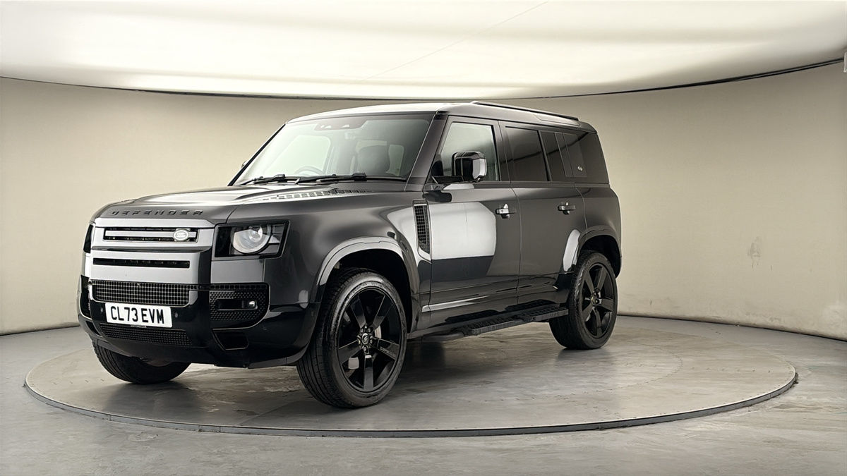 Used Land Rover Defender 2024 for sale - 77937576: Photo 31