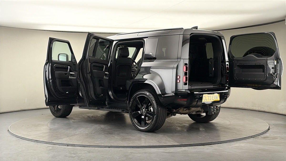 Used Land Rover Defender 2024 for sale - 77937576: Photo 44