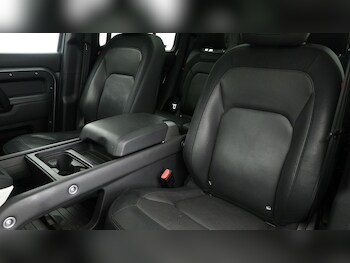 Used Land Rover Defender 130 2023 for sale - 74734981: Photo
