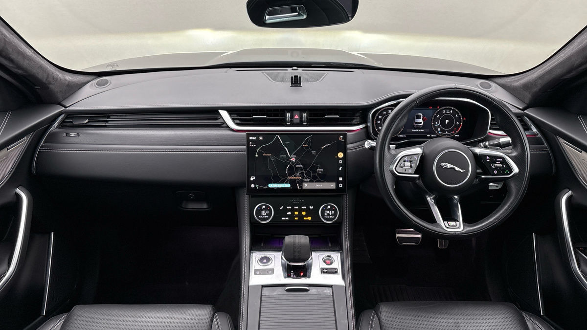 Used Jaguar F-Pace 2022 for sale - 76536434: Photo 12