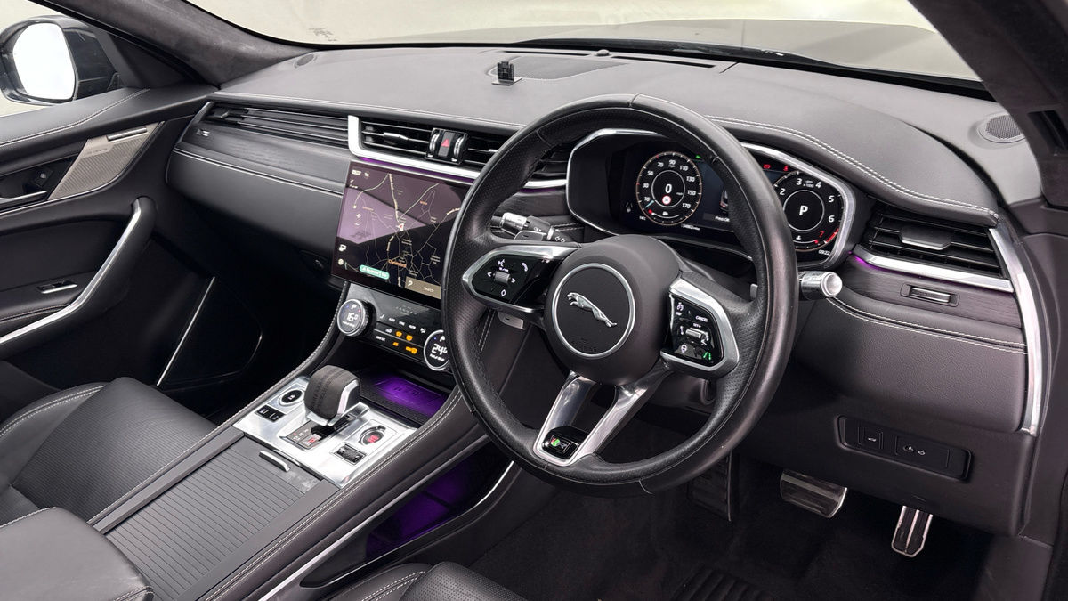 Used Jaguar F-Pace 2022 for sale - 76536434: Photo 5