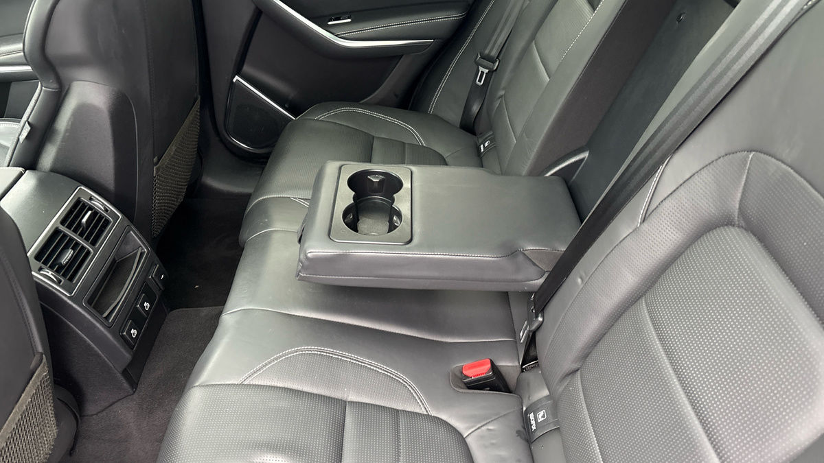 Used Jaguar F-Pace 2022 for sale - 76536434: Photo 9