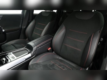 Used Mercedes-Benz GLB 2024 for sale - 75528780: Photo