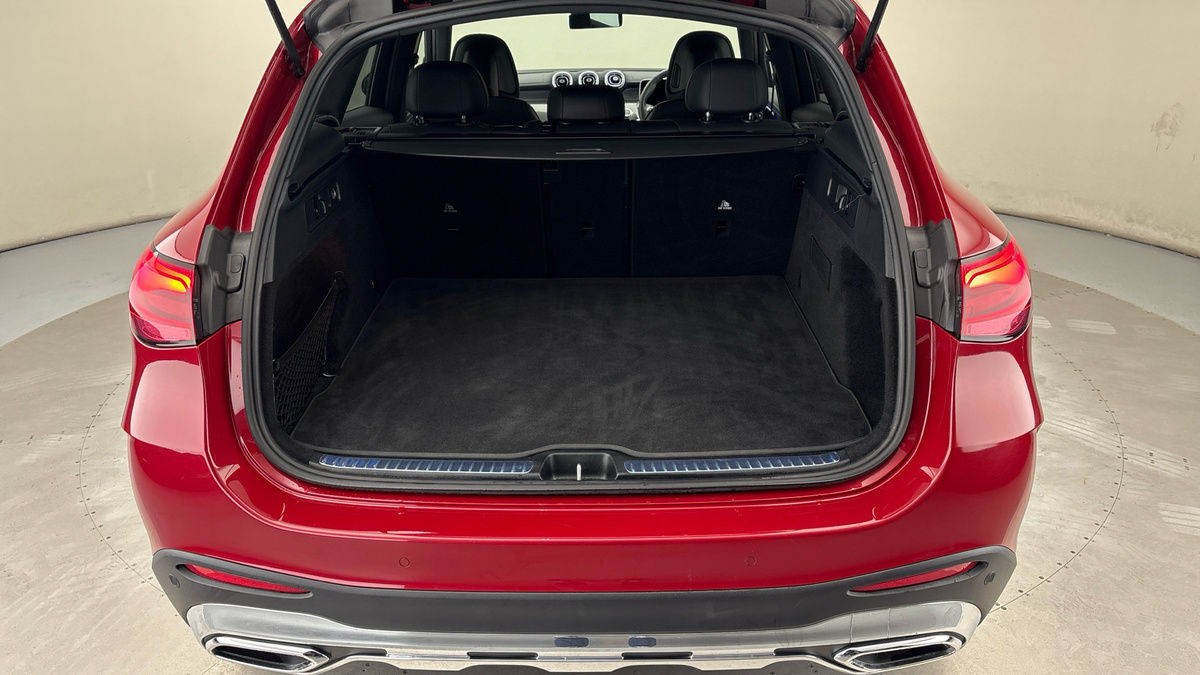 Used Mercedes-Benz GLC 2024 for sale - 76863667: Photo 11