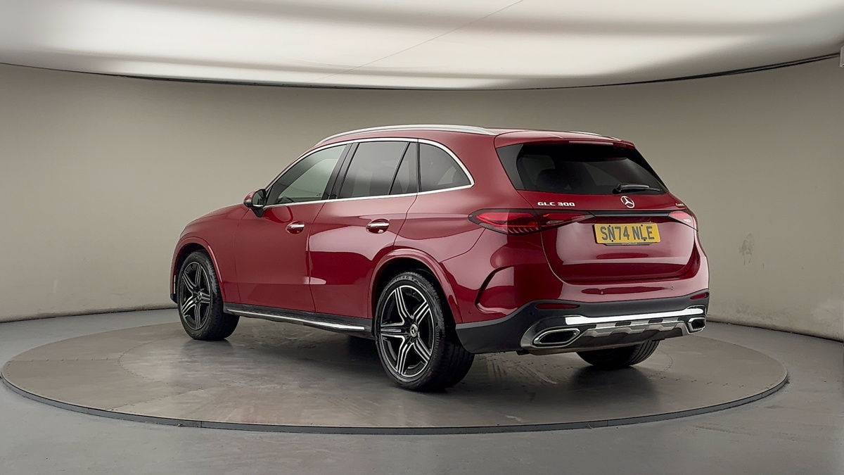 Used Mercedes-Benz GLC 2024 for sale - 76863667: Photo 2