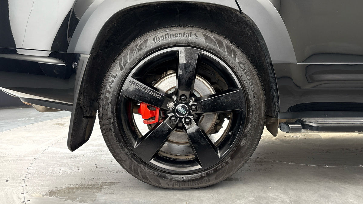 Used Land Rover Defender 130 2023 for sale - 76069397: Photo 10