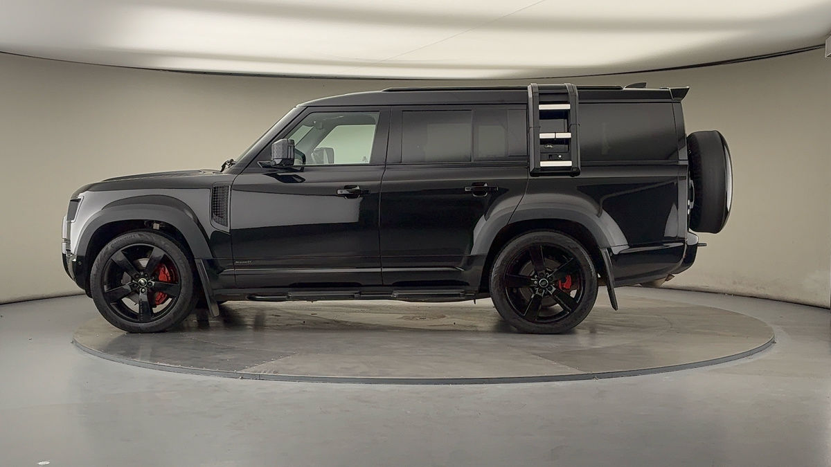 Used Land Rover Defender 130 2023 for sale - 76069397: Photo 15