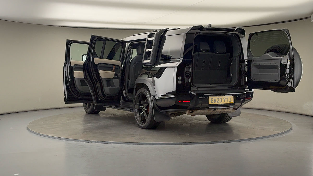 Used Land Rover Defender 130 2023 for sale - 76069397: Photo 23