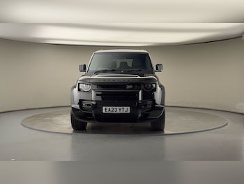 Used Land Rover Defender 130 2023 for sale - 76069397: Photo
