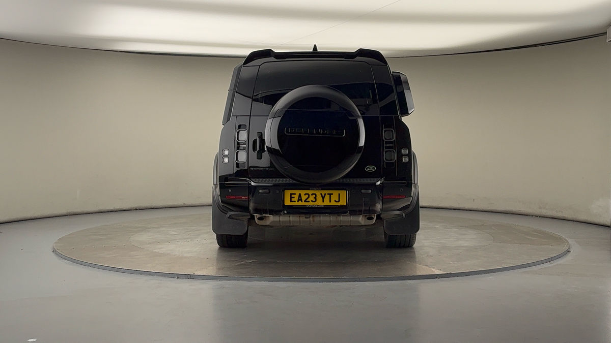 Used Land Rover Defender 130 2023 for sale - 76069397: Photo 4