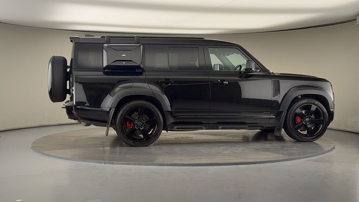 Used Land Rover Defender 130 2023 for sale - 76069397: Photo 40